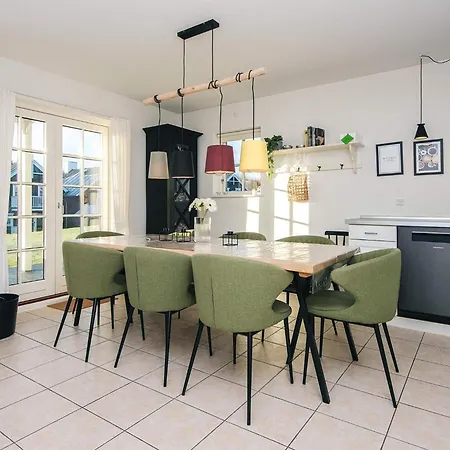 8 Person In Casa de Férias